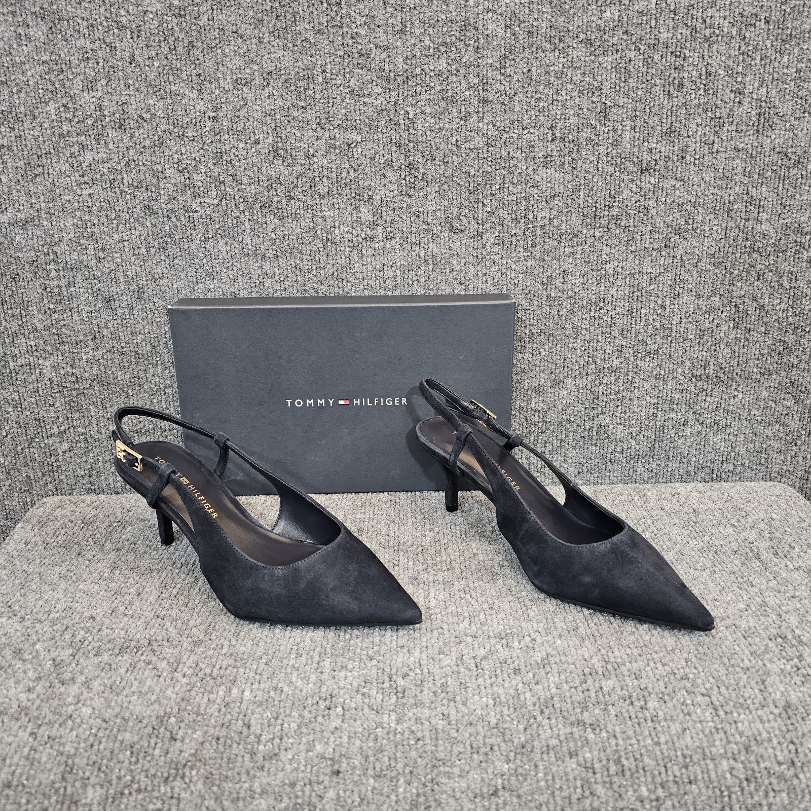 Women's Tommy Hilfiger Cerizza Pointed Toe Slingback Pumps Dark Blue Suede Size7